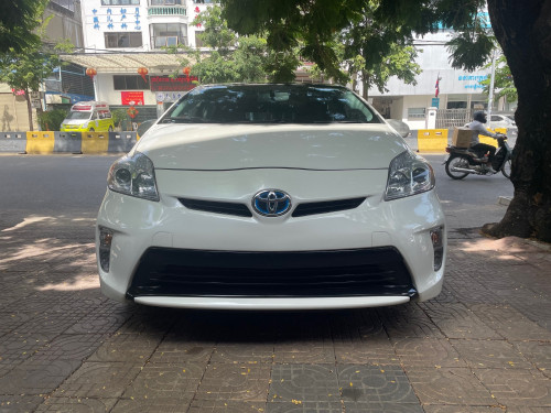 Prius 2014 Option 4 Deluxe Sola