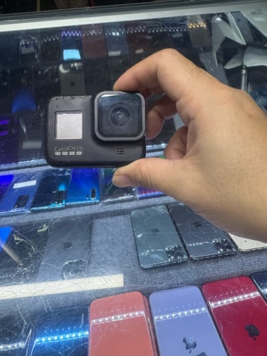 Sell Go pro Hero 8