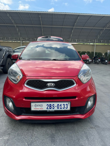 Kia morning 2013 ទ្បានស្អាតតម្លៃសមរម្យ 8300$