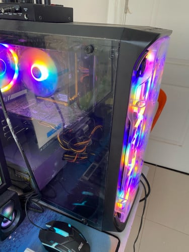 លក់កំព្យូទ័រលេីតុ