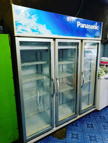 ទូក្លាសេ panasonic មួយទឹកនៅស្អាត 650