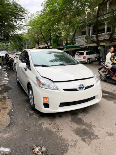 កំពូលថ្មី Prius 2010 option3up ស្អាតណាស់ថ្មីណាស់