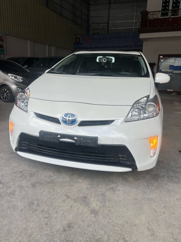 ម៉ាក Toyota Prius