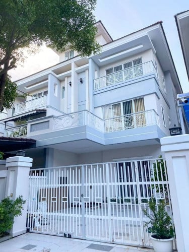 Twin Villa for rent in Borey Phnom Penh Thmey Sen Sok🏠