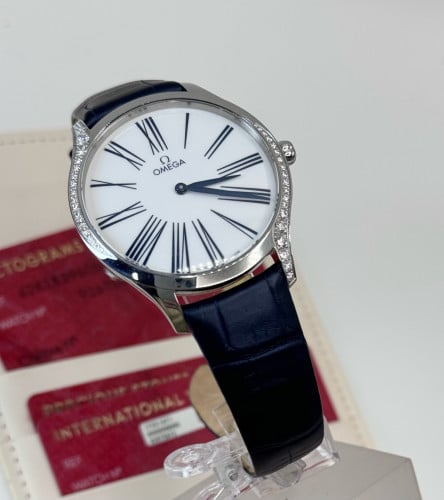(Original) Omega De Ville Tresor White Navy  Diamond Ladies Watch 🌹