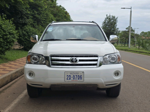 Toyota Highlander ឆ្នាំ 2001 ប៉ុង 1 V6 Limited H Full Option