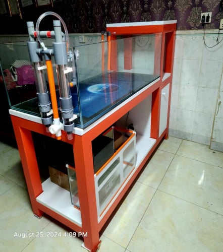 តុតាំងទូត្រី/Fish Tank