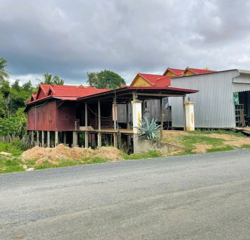 🏠House Available for Urgent Sale at a Special Price (Negotiable).