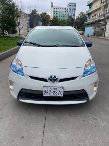 Toyota Prius 2012 Plug in\ud83d\ude98Option4\ud83d\ude98