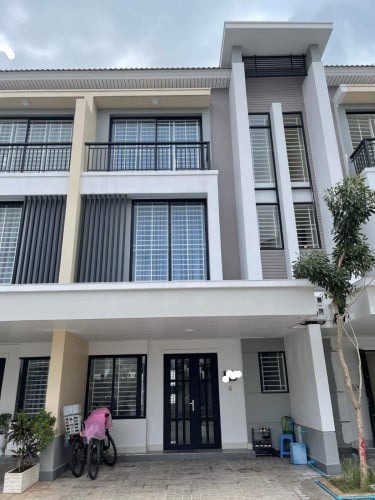 វីឡាកូនកាត់ ម្ចាស់ផ្ទាល់ សម្រាប់លក់ | Link House LC2 for Sale