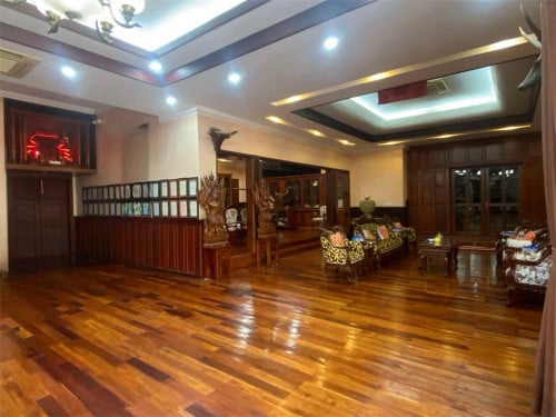 វីឡាស្រស់ស្អាត 40x30 (ទួលគោក)