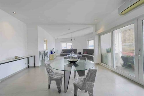 2 Bedrooms Modern Apartment For Rent Daun Penh Is Available Now