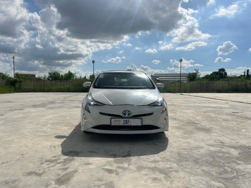 Toyota Prius 2016 Full Advance