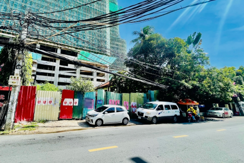 Commercial Land For Rent Near Independent Monument,Approximately 600sqm, 5,000$, Good All Business