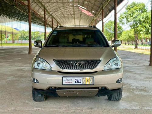 Lexus RX330 Full options ប៉ុង2 ក្នុងលឿងឡានស្អាតអត់បុកអត់ប៉ះ បាតអត់ច្រេះ តម្លៃពិសេស