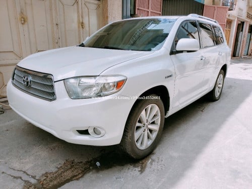 សាង Highlander 09 V6 hybrid Full Option ប៉ុង2 បើកដំបូល អេក្រង់ធំ កៅអី3ជួរ