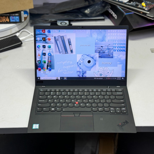 ThinkPad X1 Carbon | កំពូលស្រាល ថ្មកាន់ តួរឹងមាំល្អ