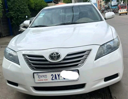 TOYOTA CAMRY HYBRID