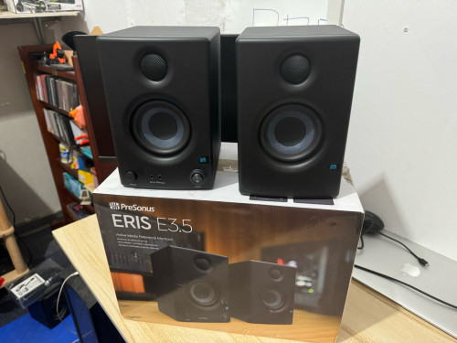 Monitor PreSonus E3.5 ( សំរាប់ដាក់មួយComputer )