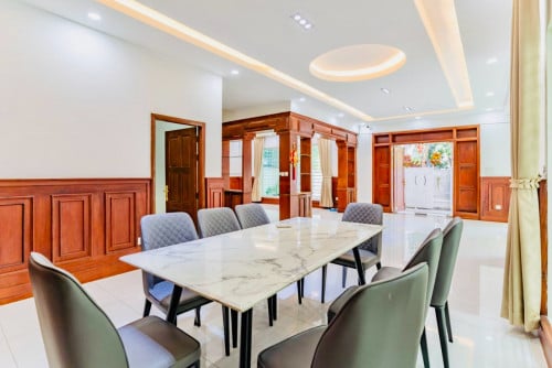 Modern Villa 4Rent In Borey Bassak Garden City, Near  Naga, 04-05 Bedrooms, Have Furniture, 3,800$