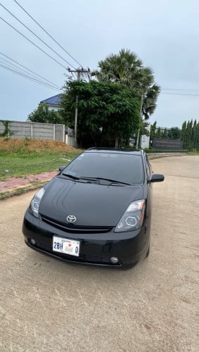 Prius 2007 Full Optionថ្មីសាច់ដែកខ្ចីអត់ច្រេះអត់បុកអត់ប៉ះធានាជូនឡានស្អាត