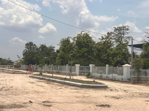 ដី លក់រឺជួល ១៣៥ហិតា