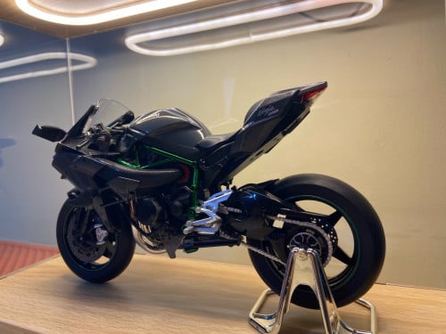 ម៉ូតូតាំងលំអរ Kawasuki