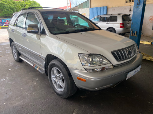 Lexus RX300 2001 ប៉ុង1