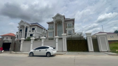 វីឡាសម្រាប់លក់ 20mx30m,7បន្ទាប់គេង ទីតាំងសង្កាត់គោកឃ្លាង ខណ្ឌសែនសុខ