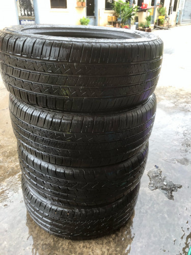 សំបកកង់ 235/55 R18