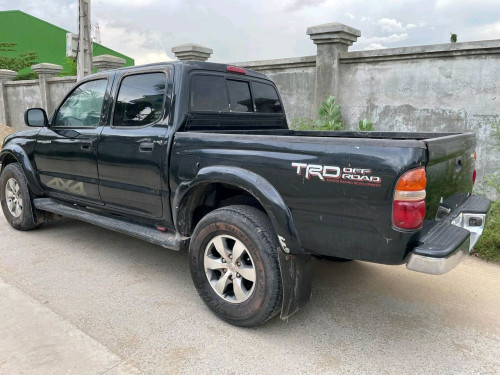 លក់Tacoma 03 មានABS auto កាំពីតាស ប៉ុងពីរ