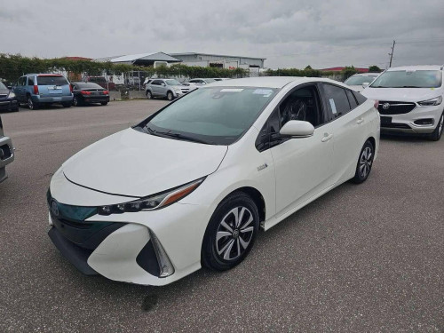 ឡានលក់ Toyota Prius prime  មកដល់ខ្មែរ20.09.2024