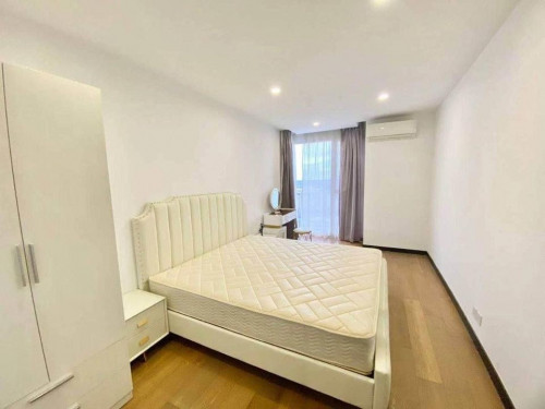 Nice four bedroom for rent with fully furniture๐