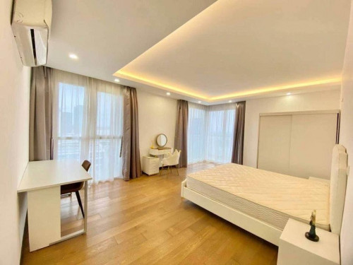 Nice four bedroom for rent with fully furniture๐