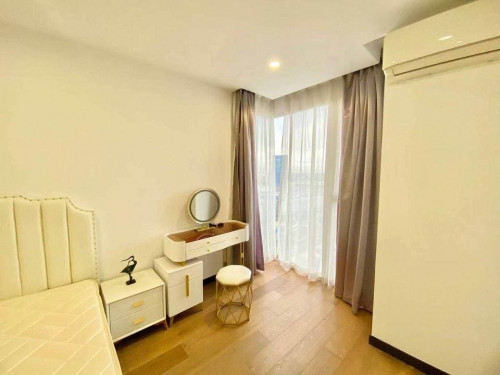 Nice four bedroom for rent with fully furniture๐