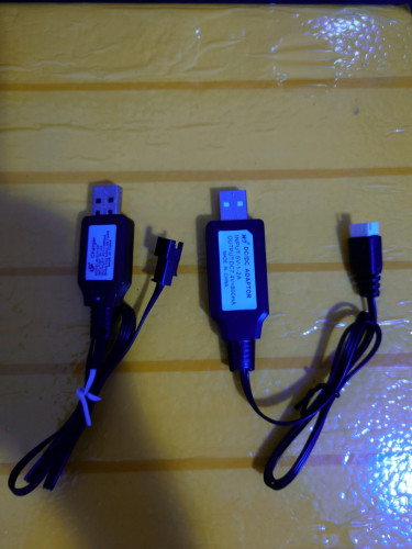 Sell USB Charger RC Car ឡានបញ្ជា 3Pin ជើង3 ពីរSet New