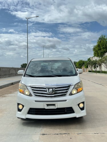 Toyota alphard 2012 Halfull តម្លៃល្អសាងបាន🩵\ud83d\udc95