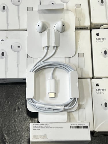 កាសហ្ស៊ីន 100% iPhone 15 Series