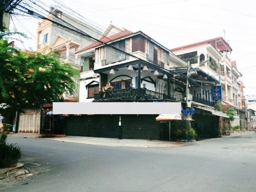 ផ្ទះ​អាជីវកម្ម​កែងសំរាប់លក់ នៅបឹងកេងកង​2