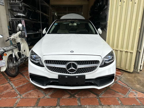 Mercedes C300 4MATIC UP 2020