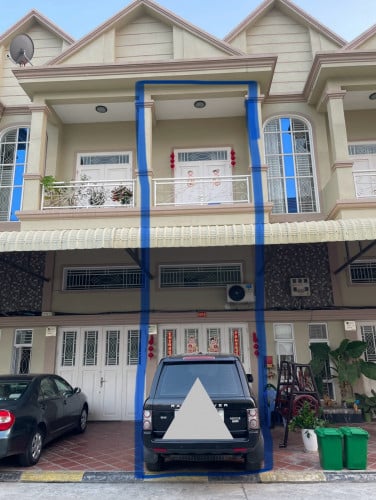 វីឡាកូនកាត់សម្រាប់លក់