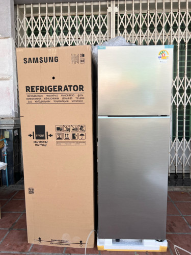 ទូទឹកកក Samsung RT31 សេរីថ្មី ទំហំ 1.73m x 60 x 63