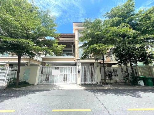 Fully Furnished Villa for Rent in Sen Sok | $2,300/month🍀