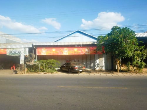 🏠Warehouse Available for Urgent Sale at a Special Price (Negotiable).