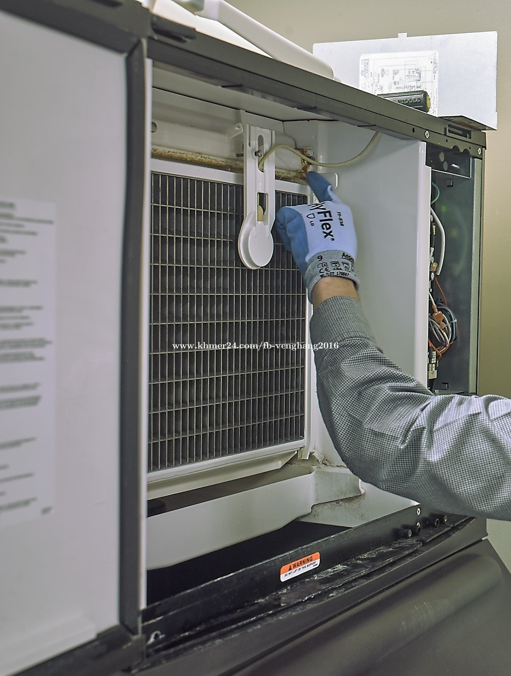 Commercial Ice Machine Preventive Maintenance & Cleaning in Bak Khaeng