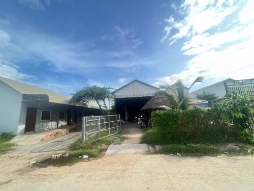 ផ្ទះនិងបន្ទប់ជួល​ លក់បន្ទាន់តម្លៃពិសេស