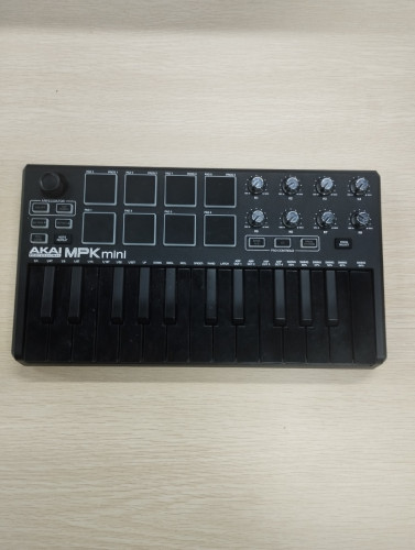 AKAI MPK MINI (BLACK) 