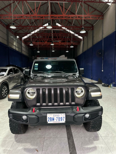 Jeep Rubicon 2020 ម្ចាស់ដើមទិញ ថ្មី ឡានទឹកថ្នាំសុីន១ជុំ