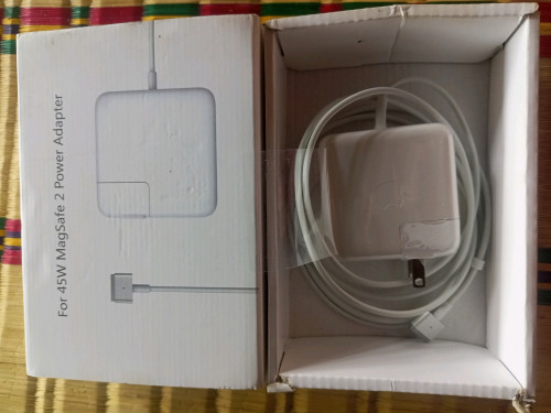 ឆ្នាំងសាក់ MacBook Air