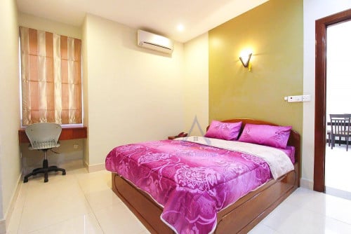 Service apartment 1 bedroom with elevator for rent near City mall